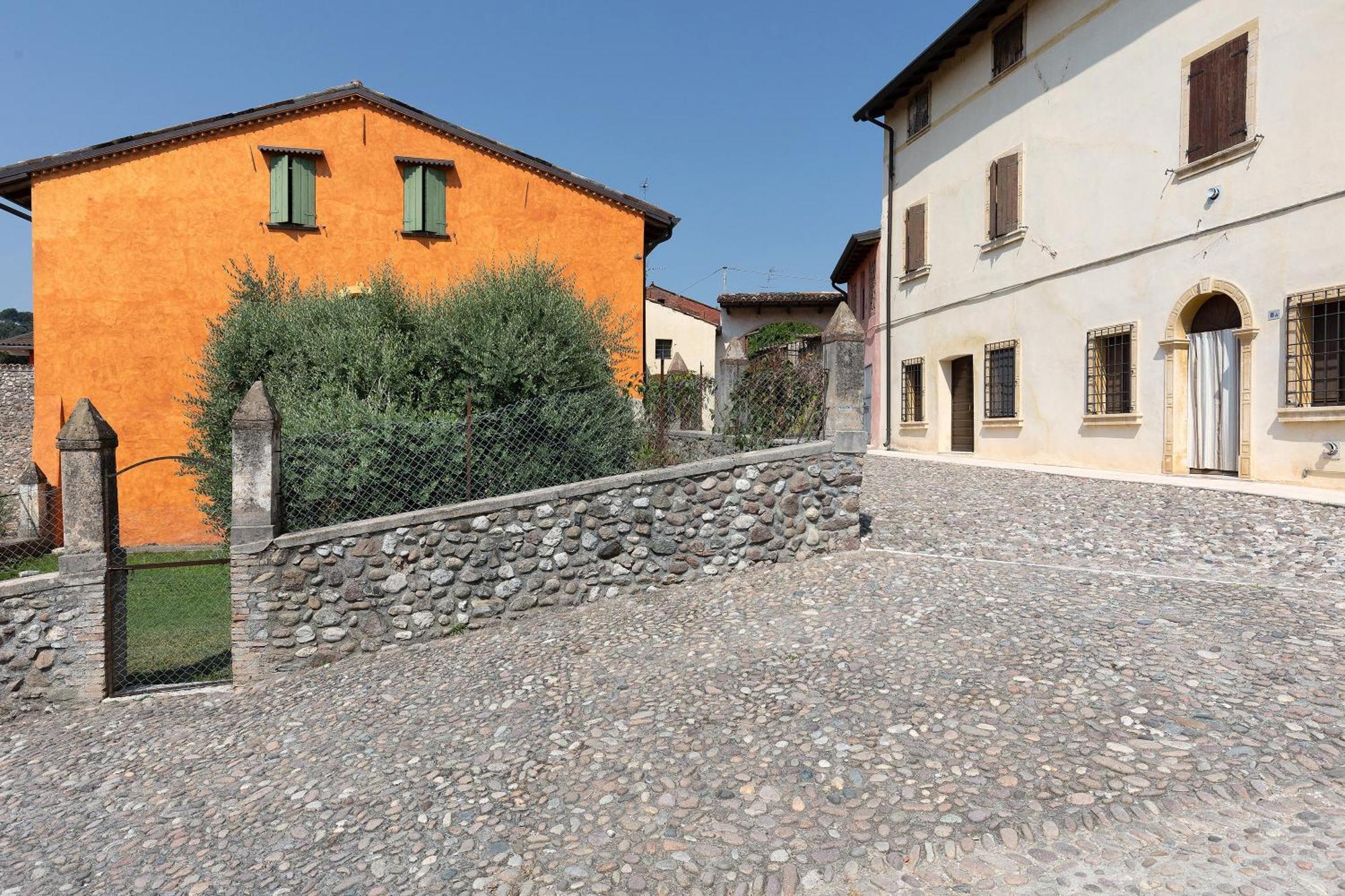 New Agriturismo Corte Olfino Monzambano Exterior foto
